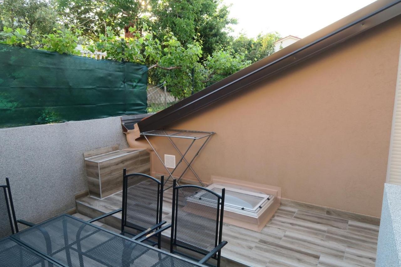 Holiday Home Ljubicic Baška Eksteriør billede