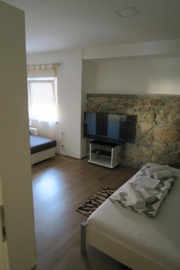 Holiday Home Ljubicic Baška Eksteriør billede