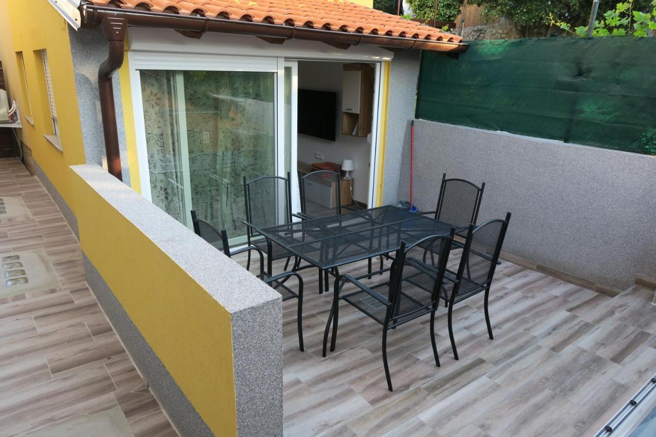 Holiday Home Ljubicic Baška Eksteriør billede