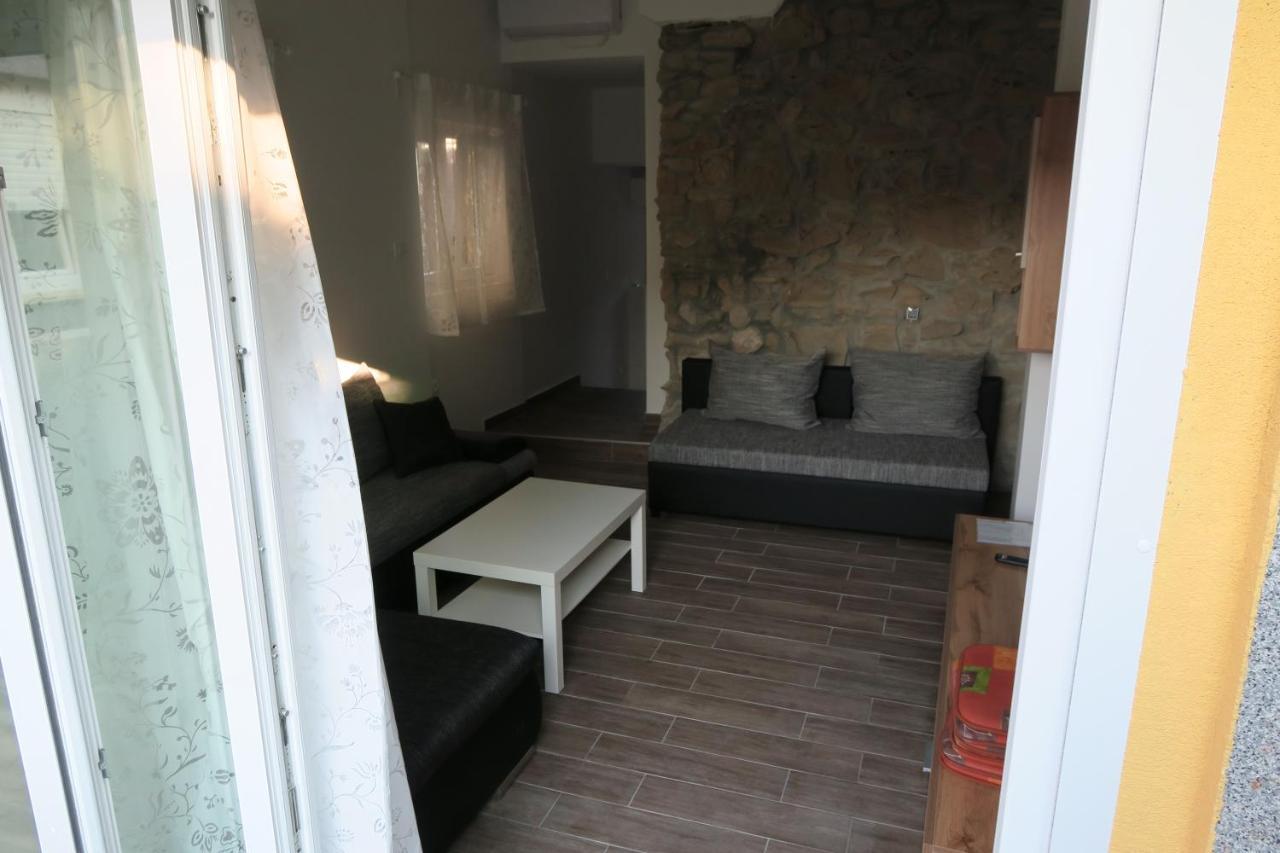 Holiday Home Ljubicic Baška Eksteriør billede